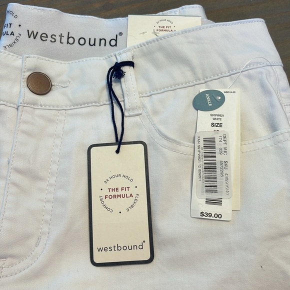 White jeans - Picture 9 of 9